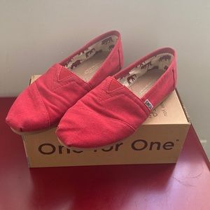 TOMS canvas classic red shoe